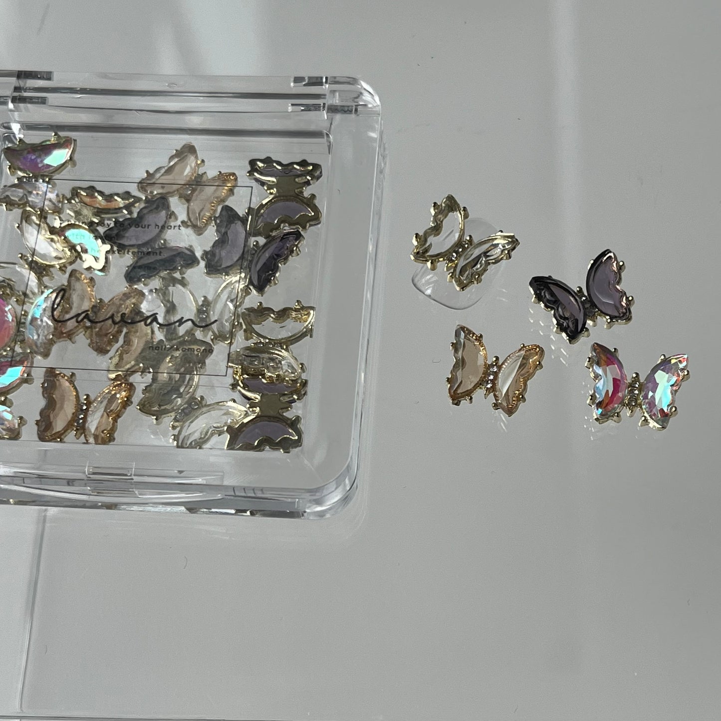 【即納品】 butterfly luxury stone 4colour LVSN1263SET16