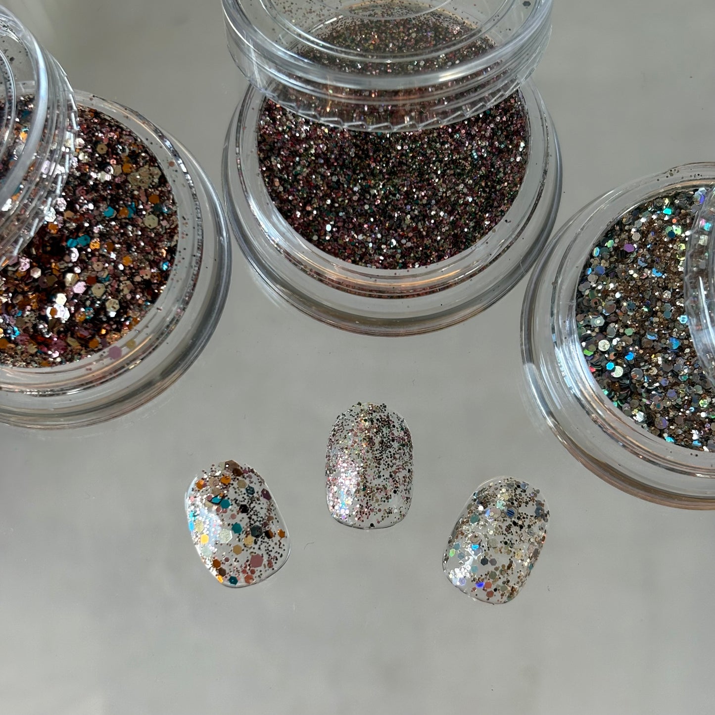 【即納品】 mauve glitter hologram 3SET LVSN1327 ネイルパーツ