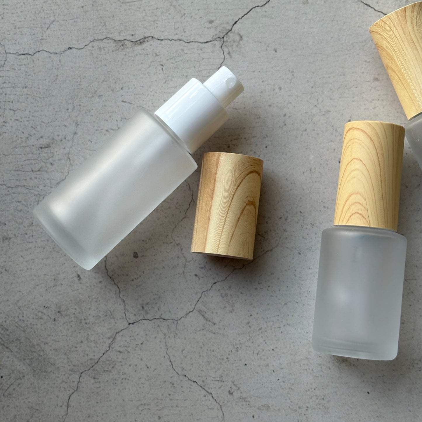 [Ready to ship] wood bottle 40ml LVS600W40