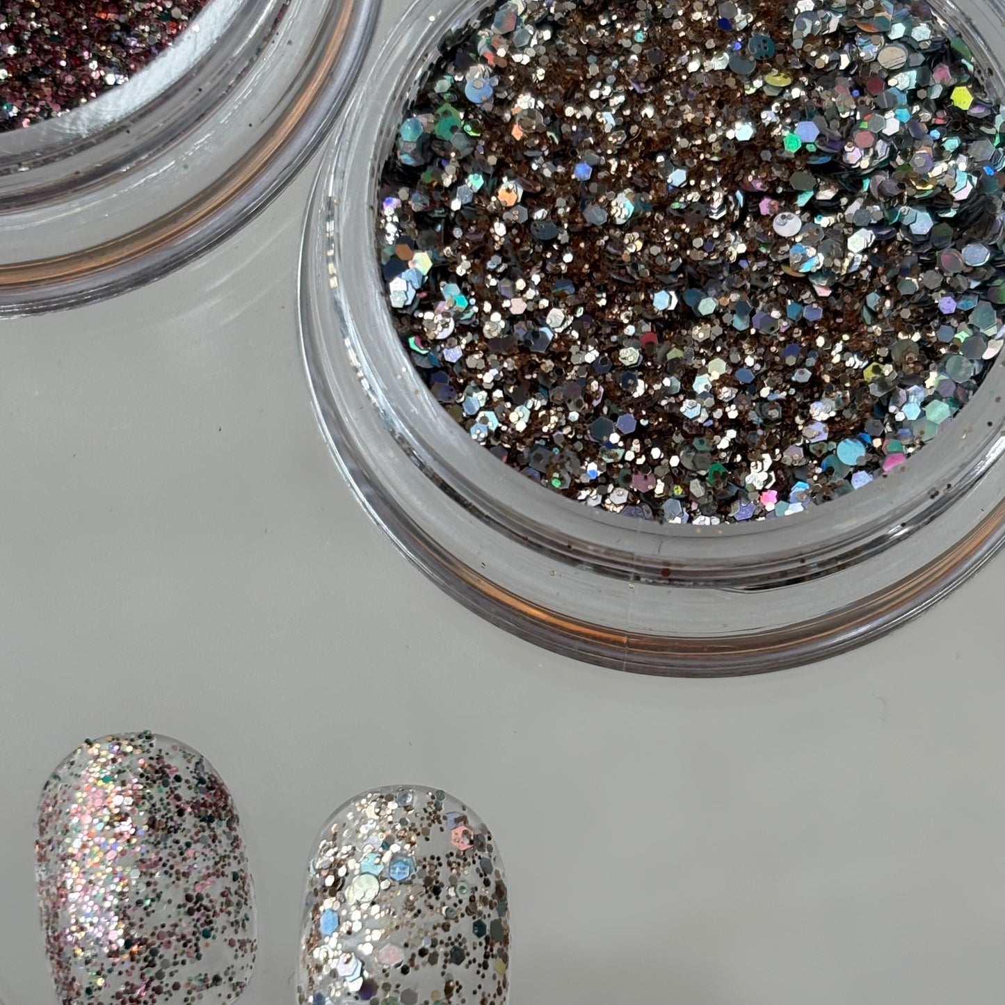 【即納品】	mauve glitter hologram 3SET LVSN1327	ネイルパーツ