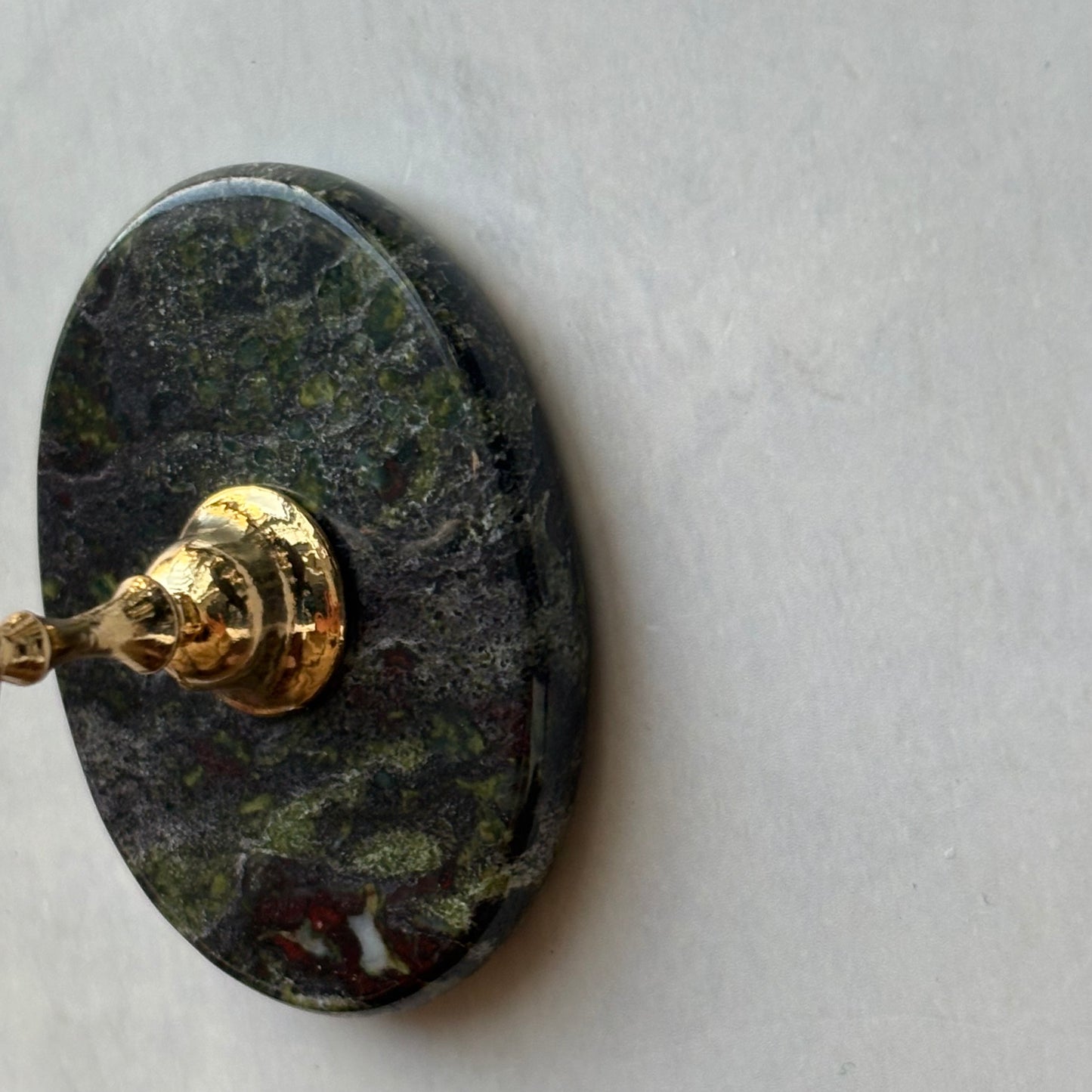 【即納品】	37 D blood stone  flat tip stand original  LVS258D	 天然石