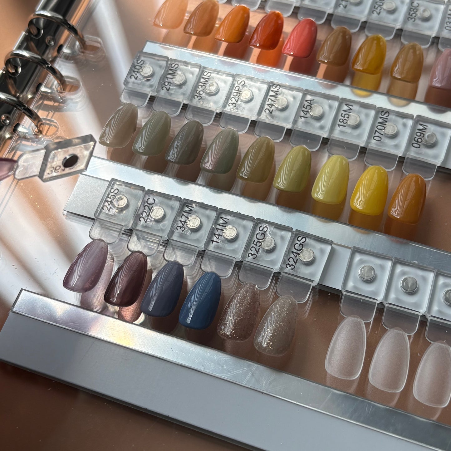 【即納品】	サンプル beige 180color プレート3枚 マグネットカラーチャート LVS910SET180B