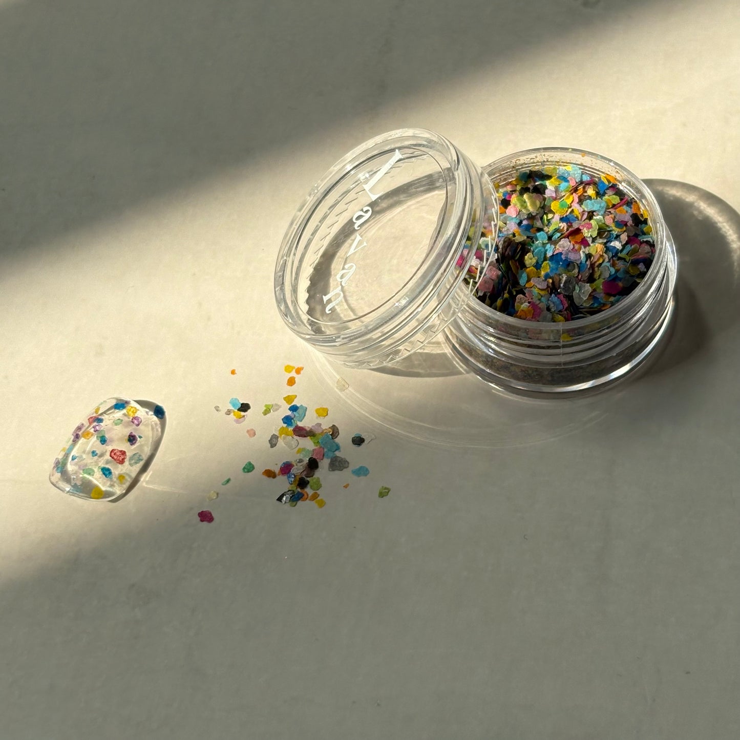 [Ready to ship] palette flakes LVSN1246 Nail art