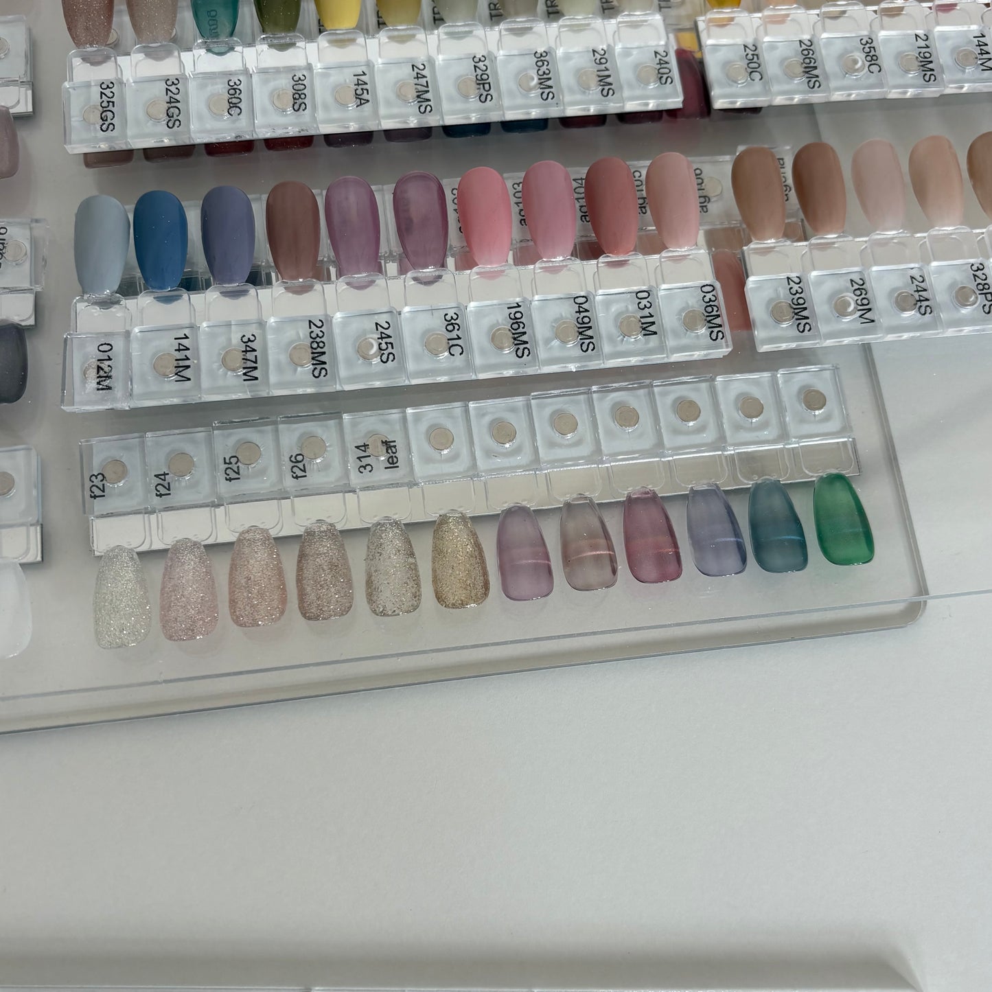 【即納品】96color マグネット カラーチャート ディスプレイ LVS912D96