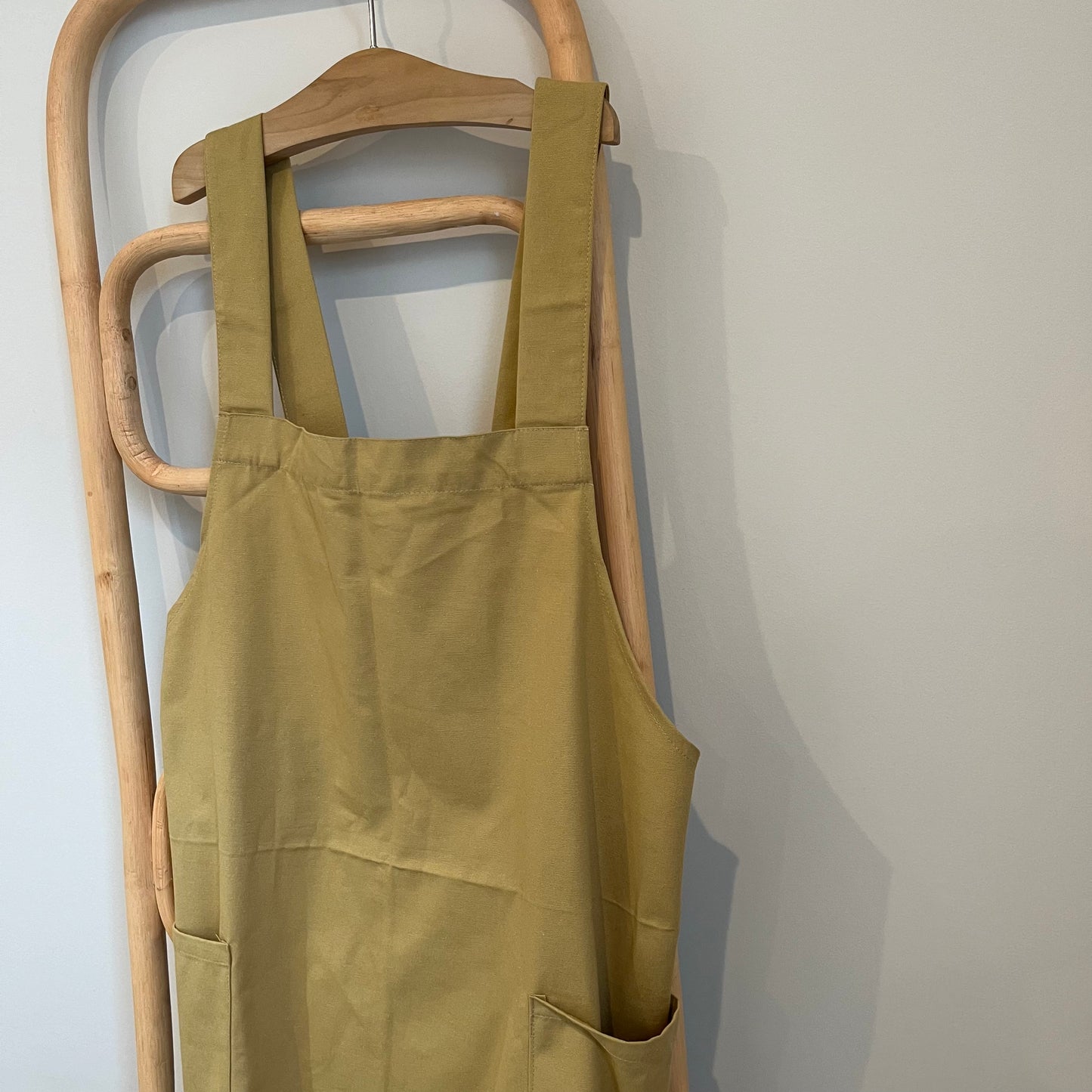 [Ready to ship] Yellow Beige Straight Apron LVS142Y Salon Work