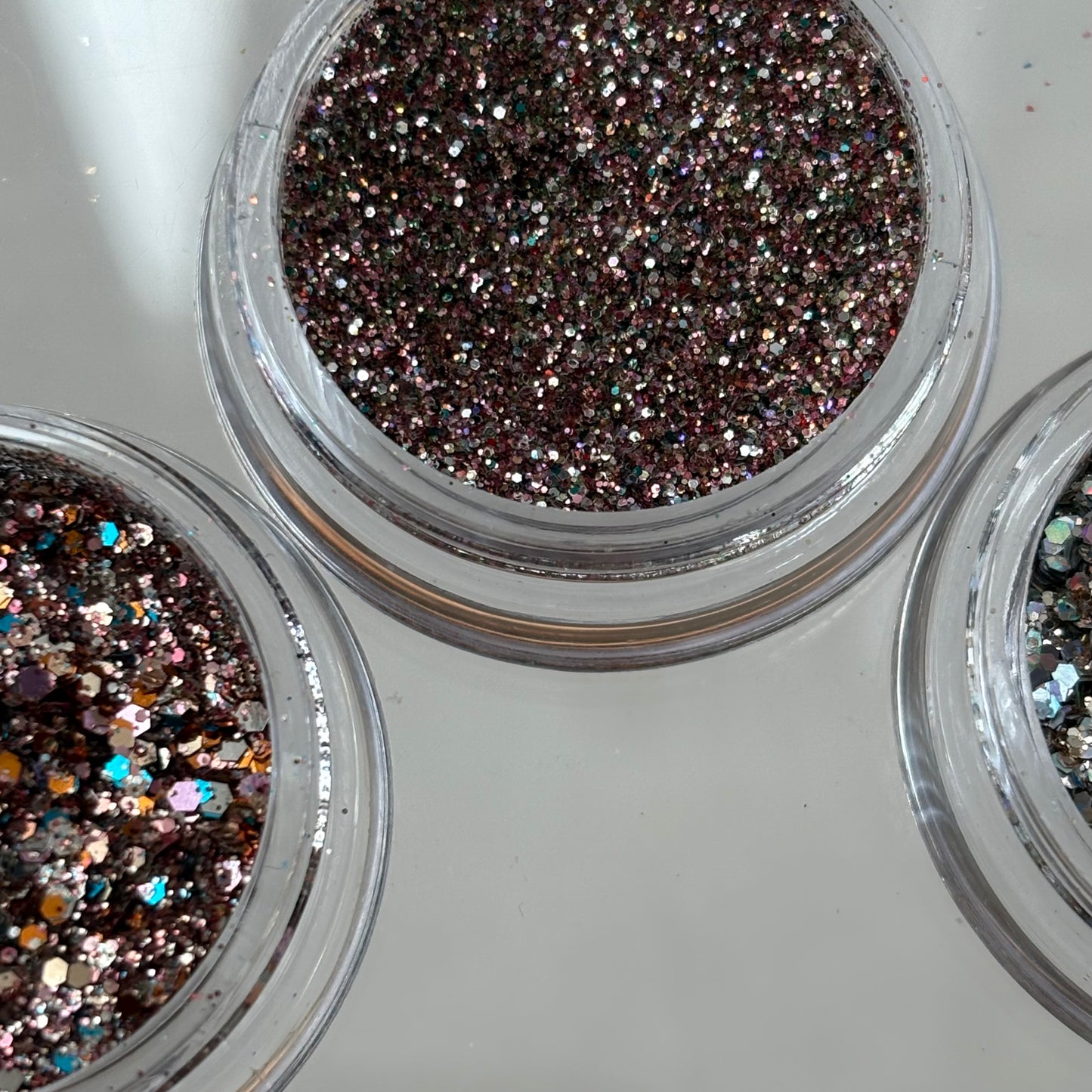 【即納品】	mauve glitter hologram 3SET LVSN1327	ネイルパーツ