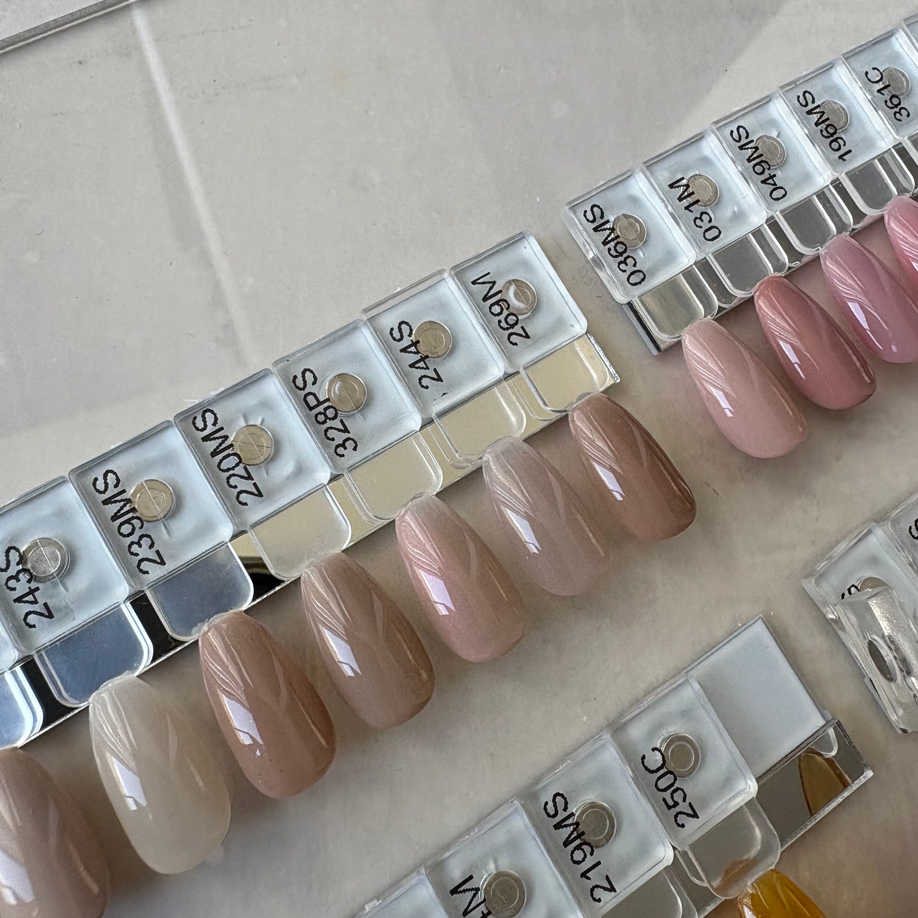 プラチナマグネット カラーチャート付き 予約販売品】40color マグネット カラーチャート ディスプレイ M size