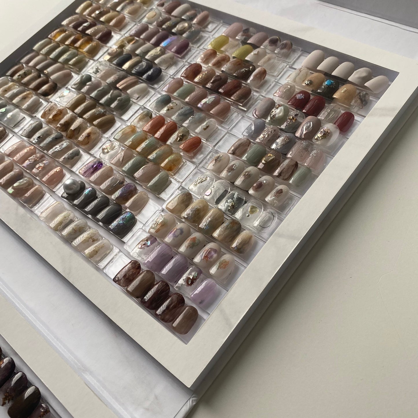 【即納品】アウトレット　Msize マグネット式 ネイル コレクションケース 　LVS905MM