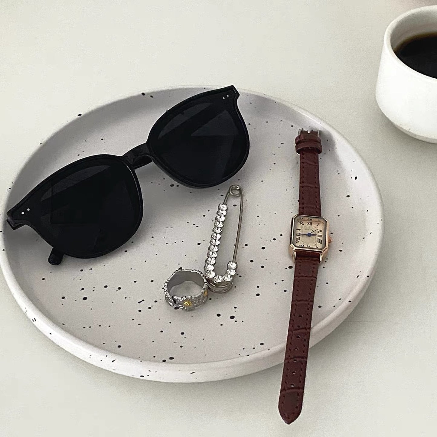 [Ready to ship] nordic plate dot LVS800N tray